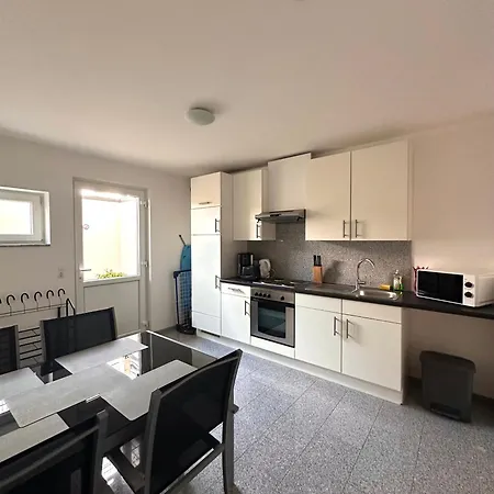 Gemuetliche Kellerwohnung In Apartament *