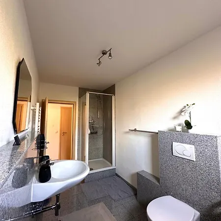 Gemuetliche Kellerwohnung In Apartament *