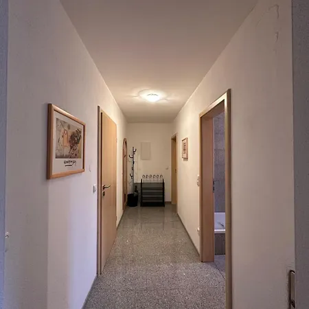Gemuetliche Kellerwohnung In Apartament *